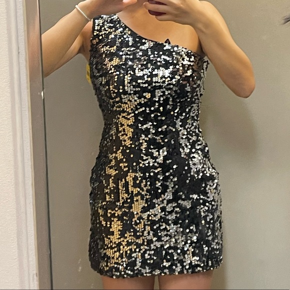 one shoulder sequin dress - Picture 2 of 2